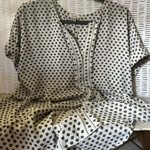 White and black Blouse